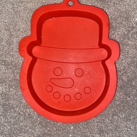 Silicone Snowman Cake Pan! - Picture 1 of 2